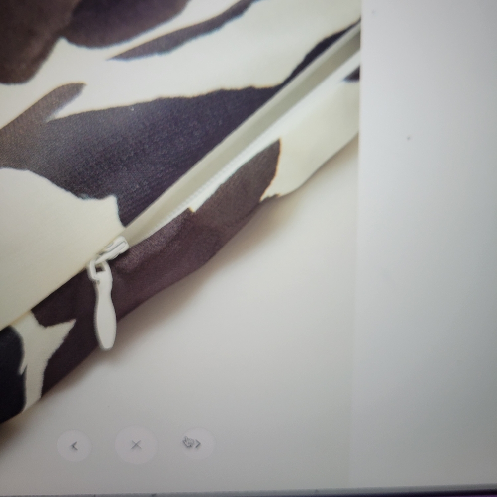 Commense Black and Cream Floral Maxi Dress - Picture 5 of 6